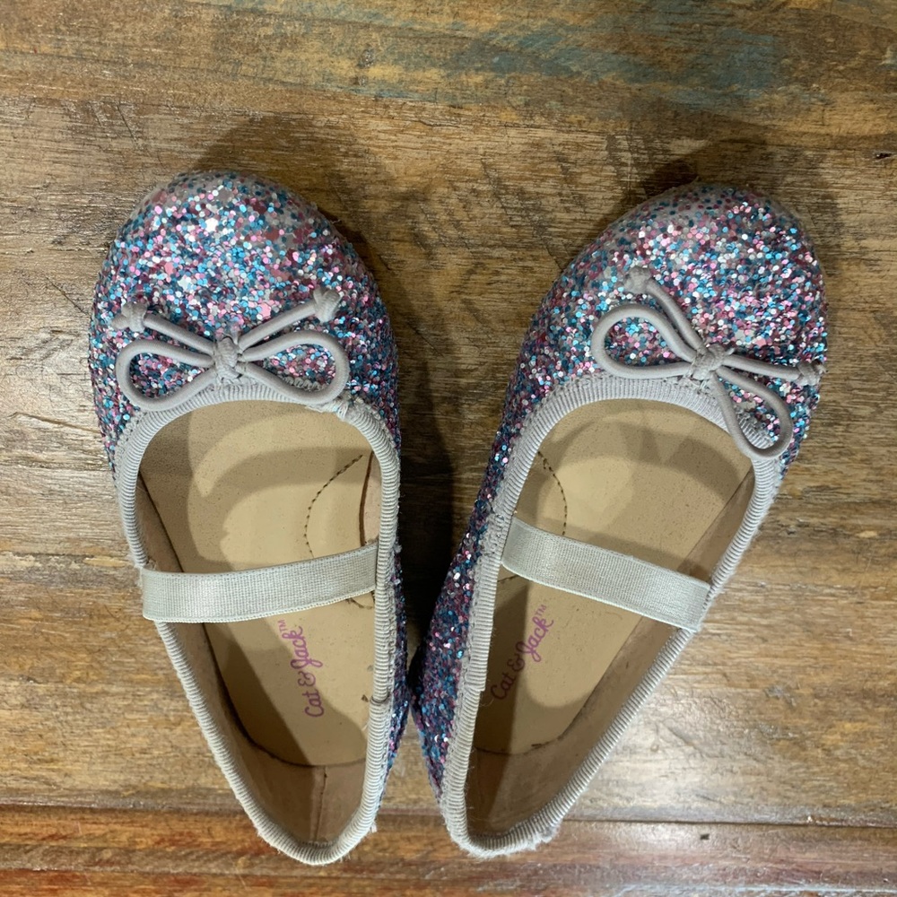 EUC Glitter cat and jack flats